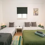 Luxury Central Lisbon Rooms And Suites, Ideal For Tourists